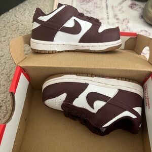6C Burgundy Dunks